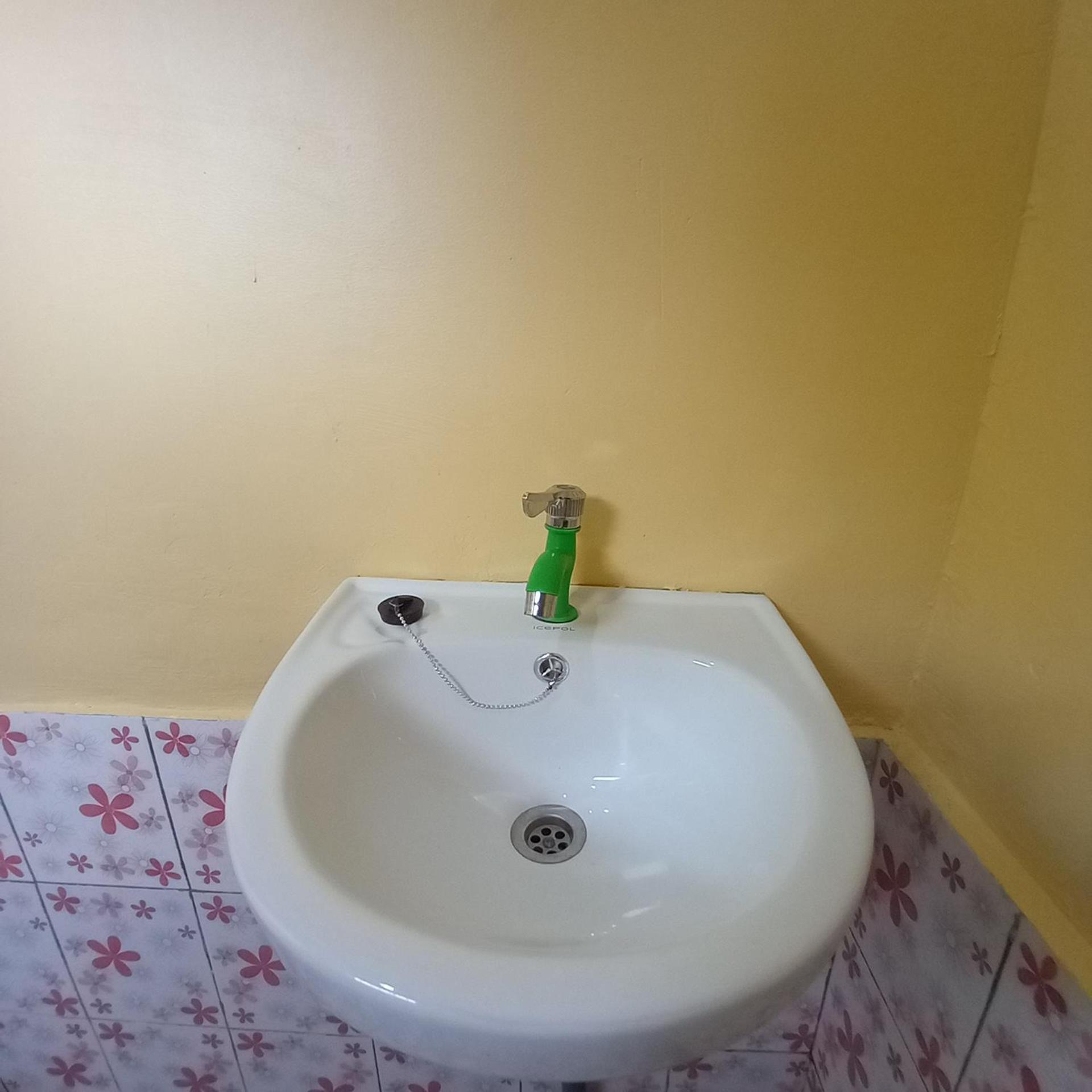 Tange Guest House Ruteng Quarto foto