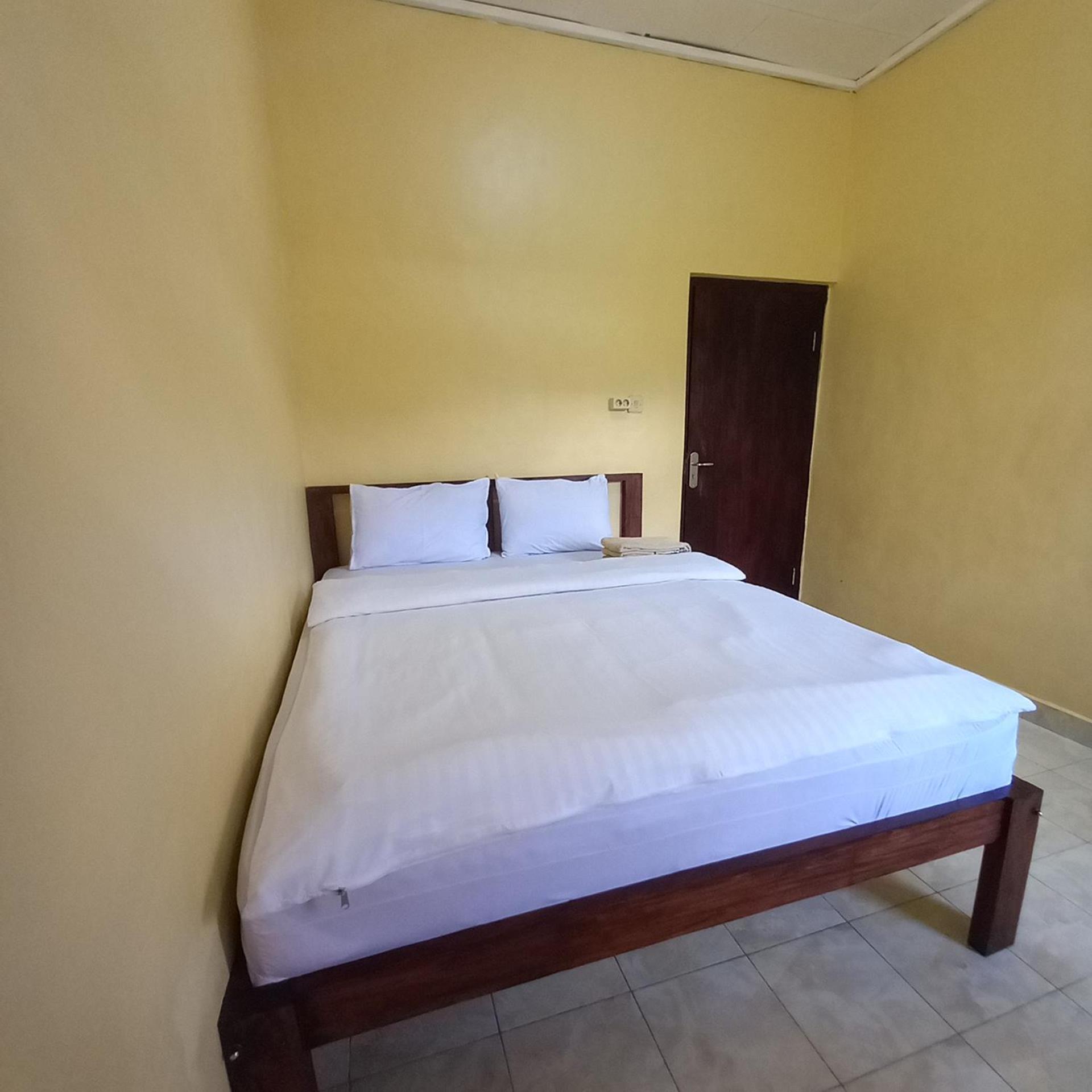 Tange Guest House Ruteng Quarto foto